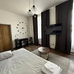 Apartman Pardubice アパート パルドゥビツェ